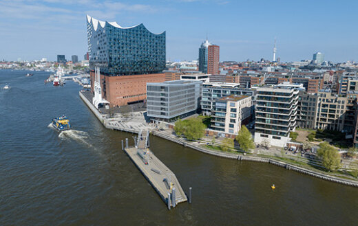 Die HafenCity zieht Menschen aus aller Welt an.